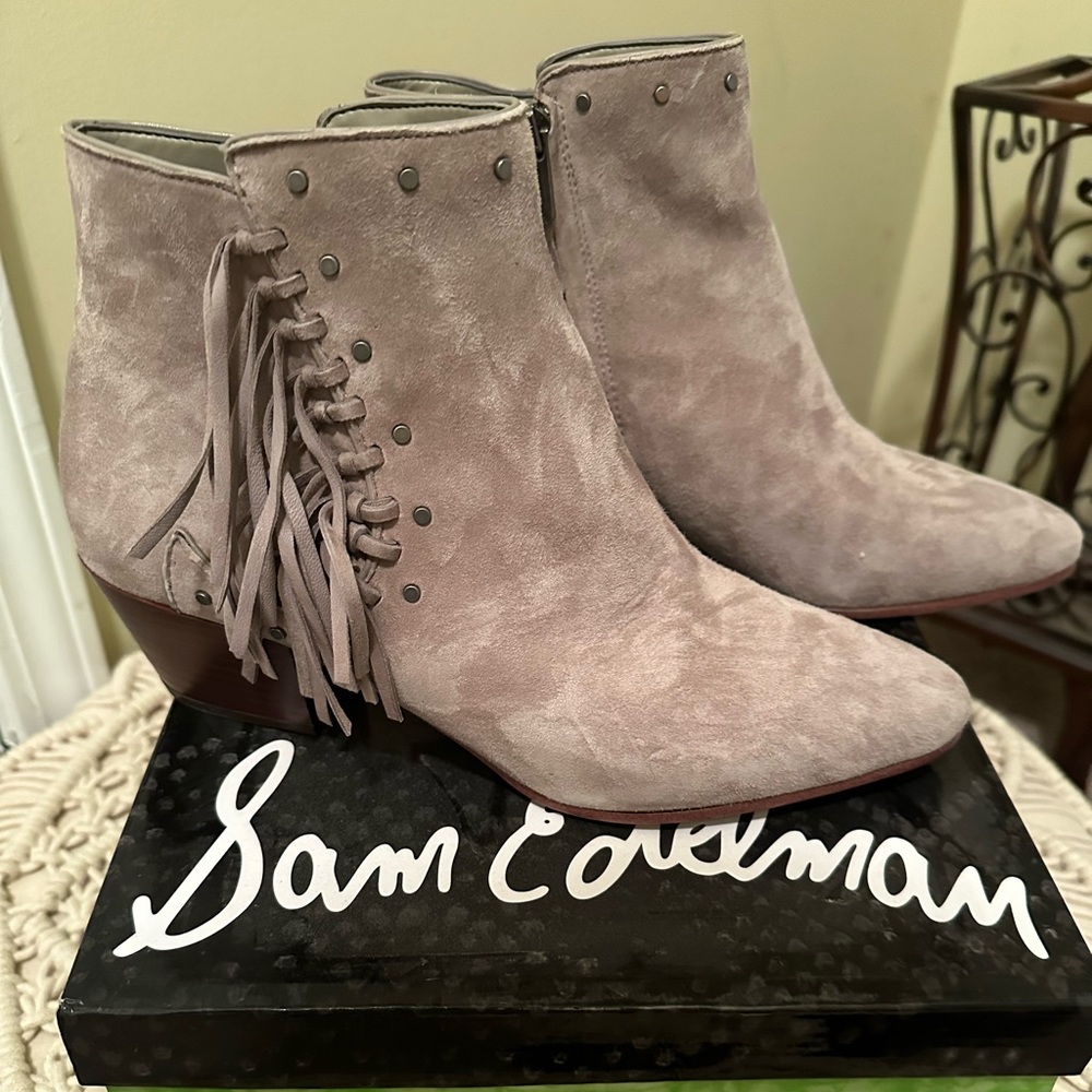 Sam Edelman size 10 suede tassel booties